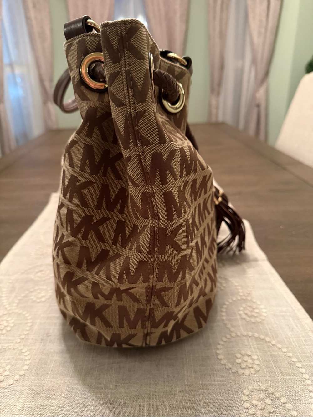 Michael Kors Brown Monogram Drawstring Tassel Handbag & Wallet MK Logo MSRP $450 - Picture 4 of 12